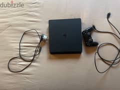 PS4 slim Barely used with 2 Games and 1 controller for 175$ 0