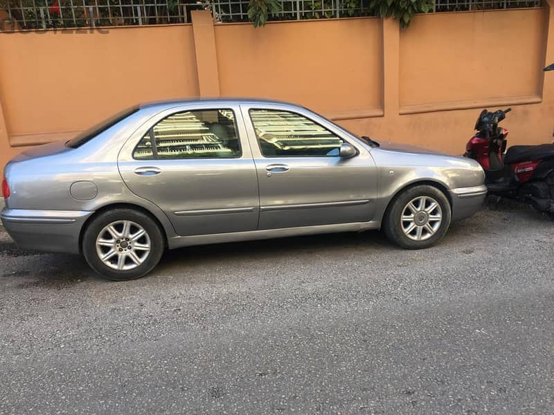 Lancia lybra model 2000 For Sale - Call me : 03/963623 0