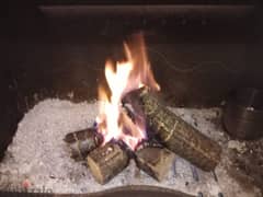 wood briquettes for fireplaces, inse . . . 4000 kcal/kg no odour 100% 0