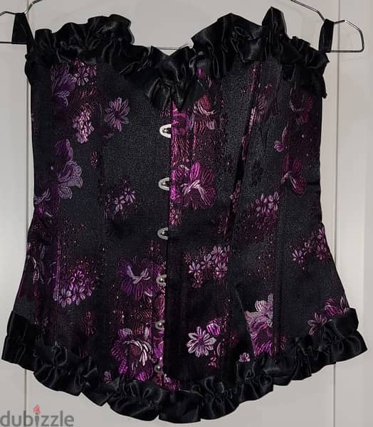 brand new 5 corsets ( 50 usd each) 0