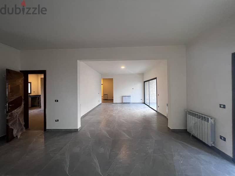 Spacious apartment for sale in Beit Meri, 300 sqm 1