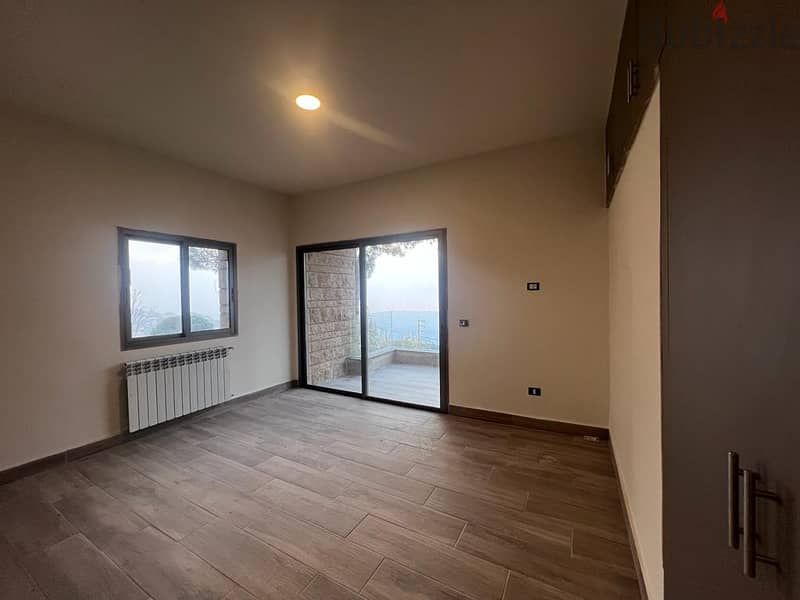 Spacious apartment for sale in Beit Meri, 300 sqm 11