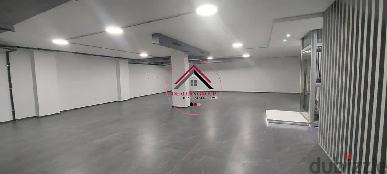 Prime Location Showroom/Shop for Sale in Achrafieh 11