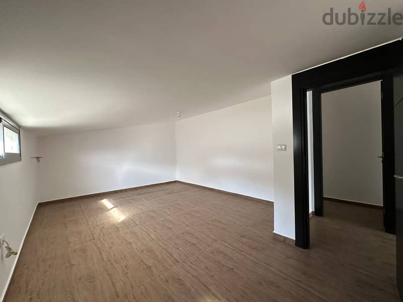 Beautiful 355 m² duplex for sale in Beit Mery! 9