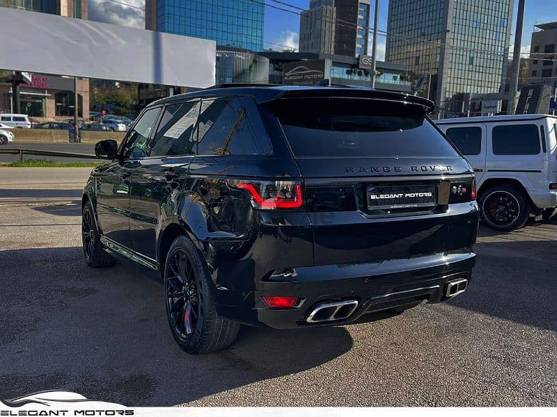 The 2019 Range Rover Sport SVR with 30,000km mileage 2