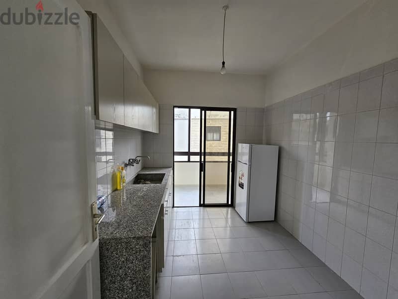 RWB139MT - Apartment for rent in Blat Jbeil شقة للإيجار في بلاط جبيل 2