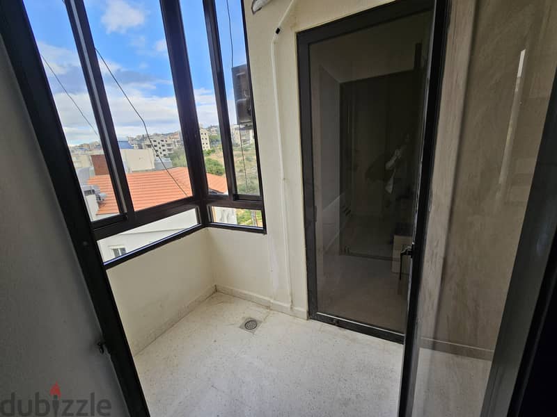 RWB139MT - Apartment for rent in Blat Jbeil شقة للإيجار في بلاط جبيل 4