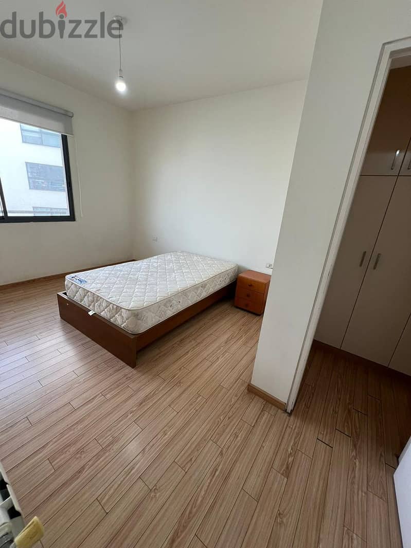 Furnished Apartment for rent Achrafieh شقة مفروشه للاجار في الاشرفيه 5
