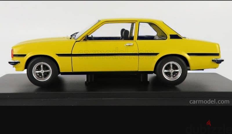 Opel Ascona 1.9 (1975) diecast car model 1:24. 1