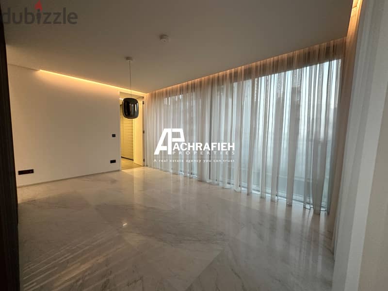 Apartment For Sale In Achrafieh - شقة للبيع في الأشرفية 4