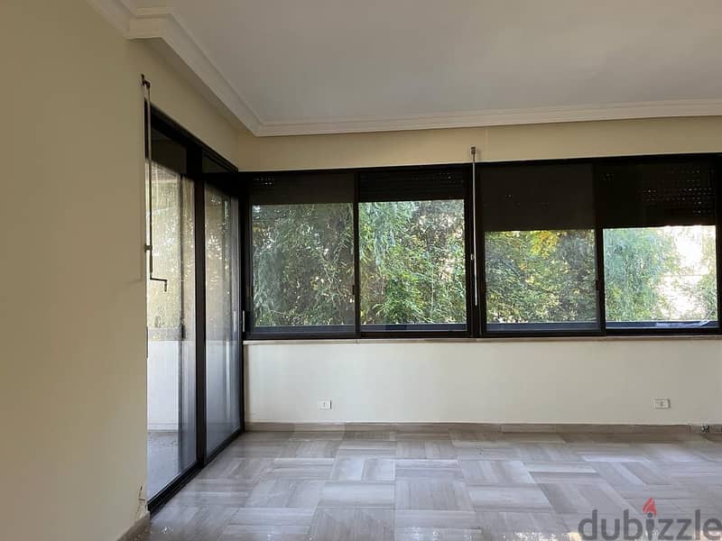 [From owner]Spacious, luminous apartment in awkar with beautiful views 3