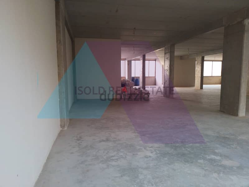A 330 m2 warehouse  for sale in Mazraat yachouh,Industrial Area 1