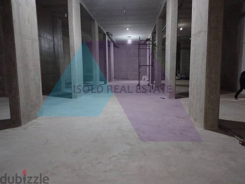 A 550 m2 warehouse for rent in Mazraat yachouh,Industrial Area 2