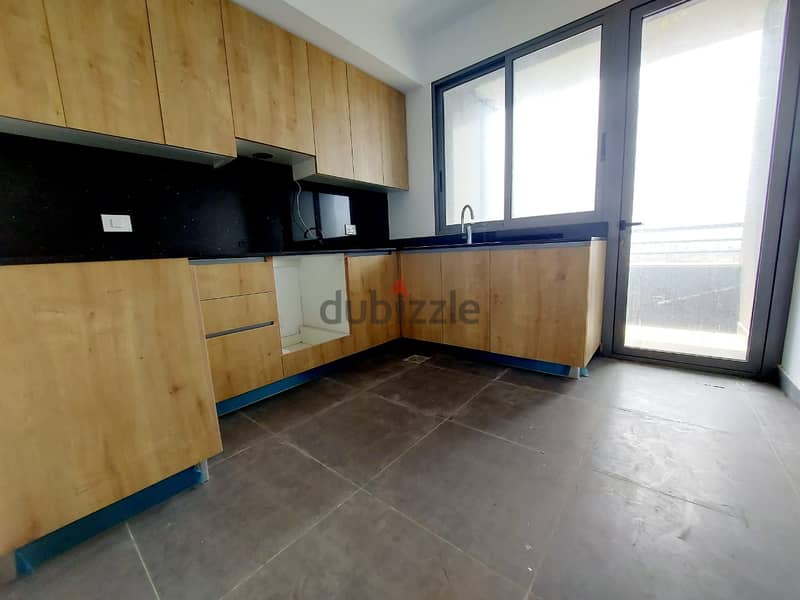 RA24-3180 Deluxe apartment for sale in Mar Elias,150m, $ 385 000 3