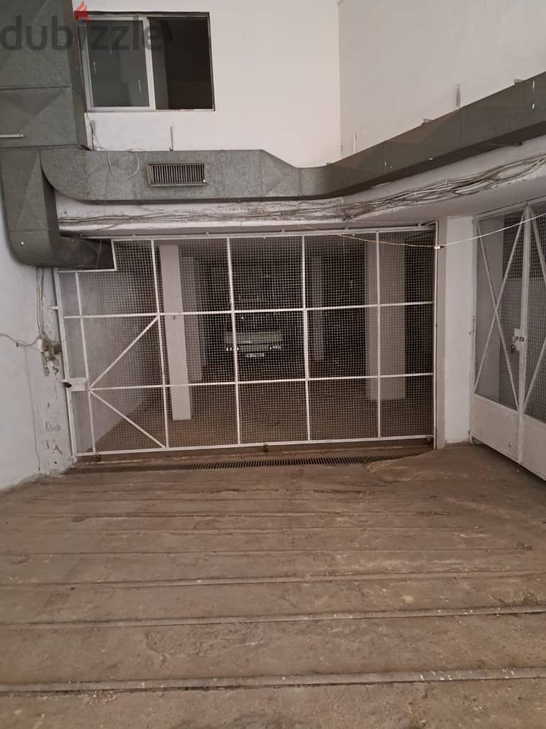 900 Sqm | Depot for sale in Dekwaneh | Height 3m 0