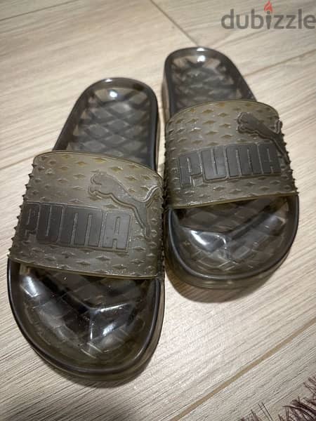 Puma fenty cheap grey slippers