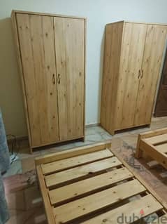closet massive wood خرانة خشب طبيعي