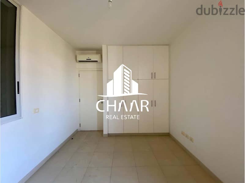 R102 Catchy Apartment for Sale in Achrafieh 4