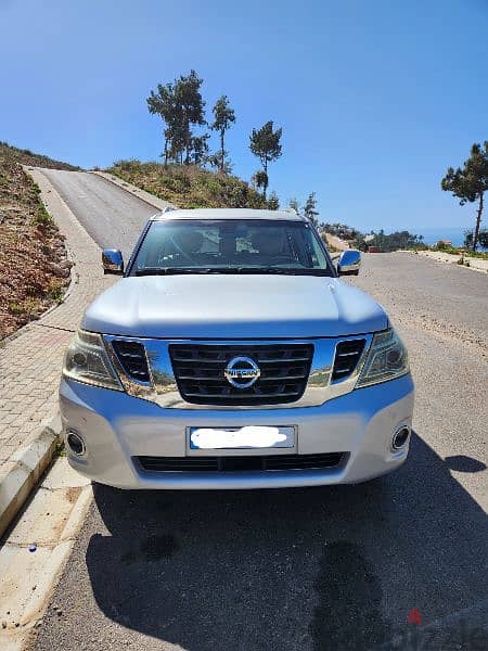 Nissan Patrol LE fully loaded, silver exterior  and beige interior 12