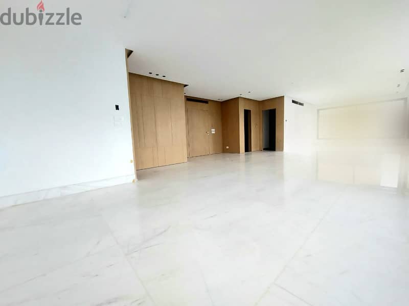 RA24-3193 Super Deluxe apartment in Ramlet el bayda is for rent, 275m 1