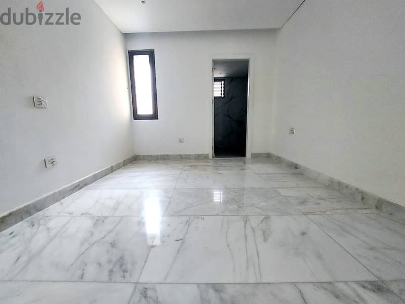 RA24-3193 Super Deluxe apartment in Ramlet el bayda is for rent, 275m 7
