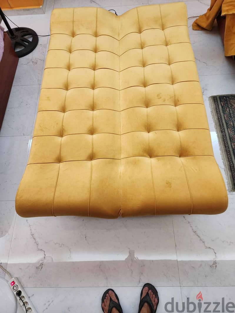 Sofa Bed Excellent specs + 2 pillows  . . Dunlop Sponge, . 2