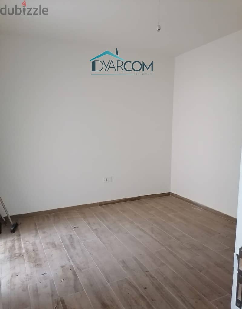 DY1388 - Biakout New Apartment With Terrace For Sale! 5