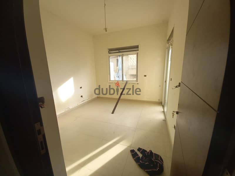 Apartment for sale in nabay شقة للبيع ب ناباي 4