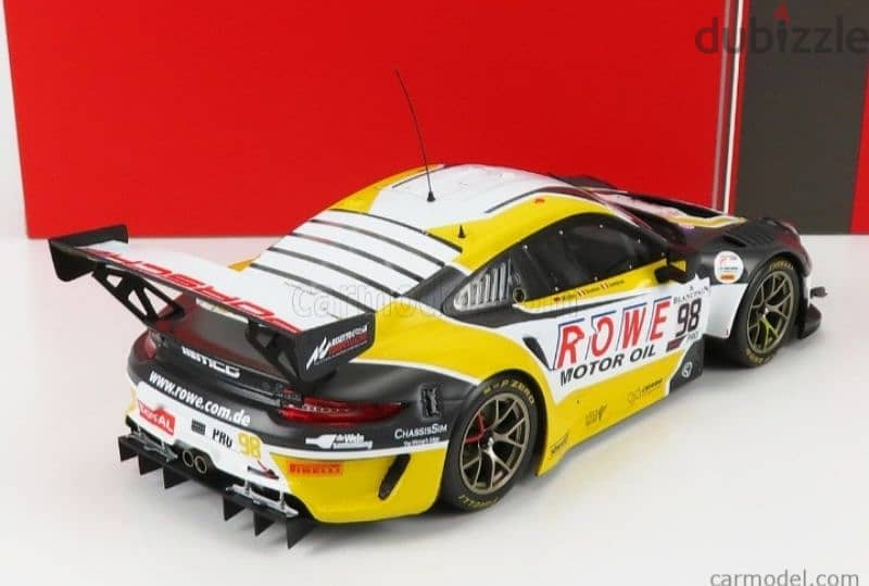 Porsche GT3 R (ROWE 2019) diecast car model 1;18 4