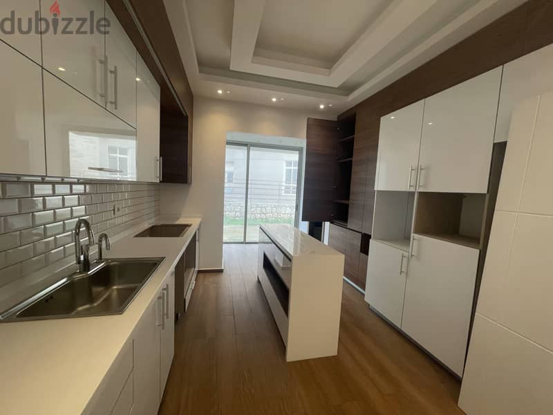 RWK224JS - Apartment For Sale In Ballouneh - شقة للبيع في بلونة 5
