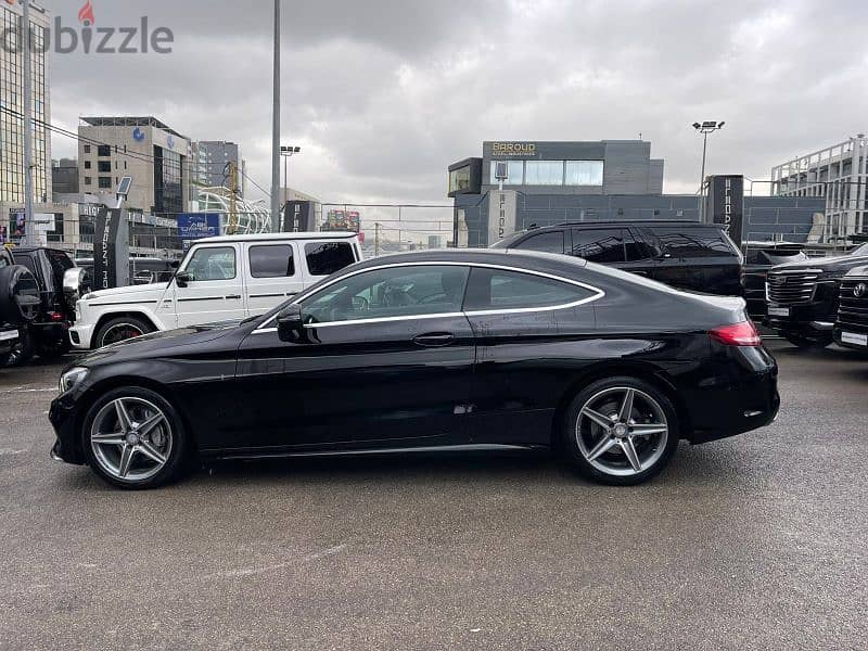 Mercedes Benz C200 coupe 2017 with 70,000km mileage super clean!! 2