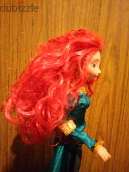 MERIDA -BRAVE DISNEY Pixar Great dressed doll. Articulated hands=24$ 4