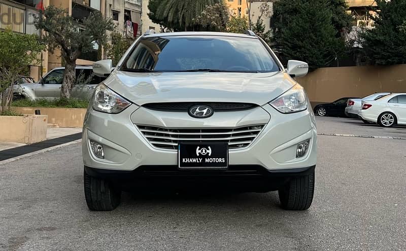 Hyundai Tucson 2.4L AWD one owner Cars for Sale 115708393