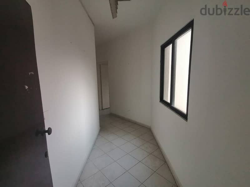 L08612-4-Rooms Office for Sale in Bouchrieh - Cash!! 6