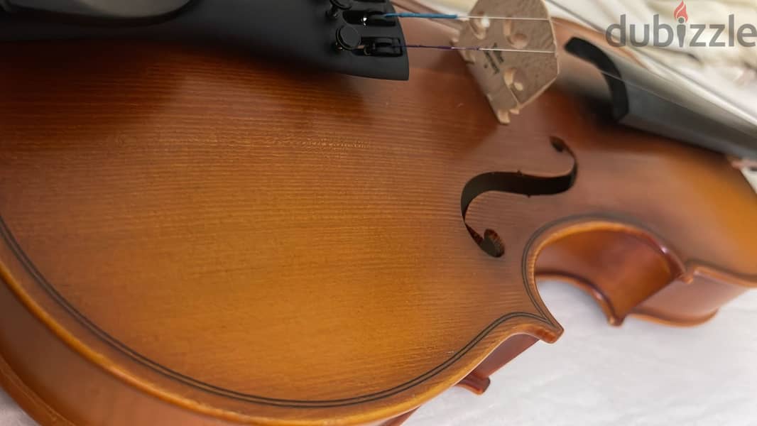 Hand Made German Violin Condition 10/10 used for a couple months 4