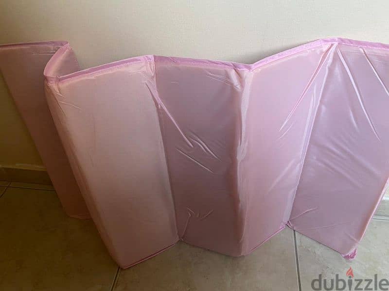 park for baby girl with mattress 1