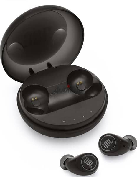 JBL Free Wireless In- Ear Headphones - Like New With Box & Charger 5