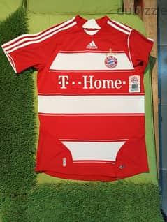 Authentic Bayern Munich Home Football shirt (New with tags)