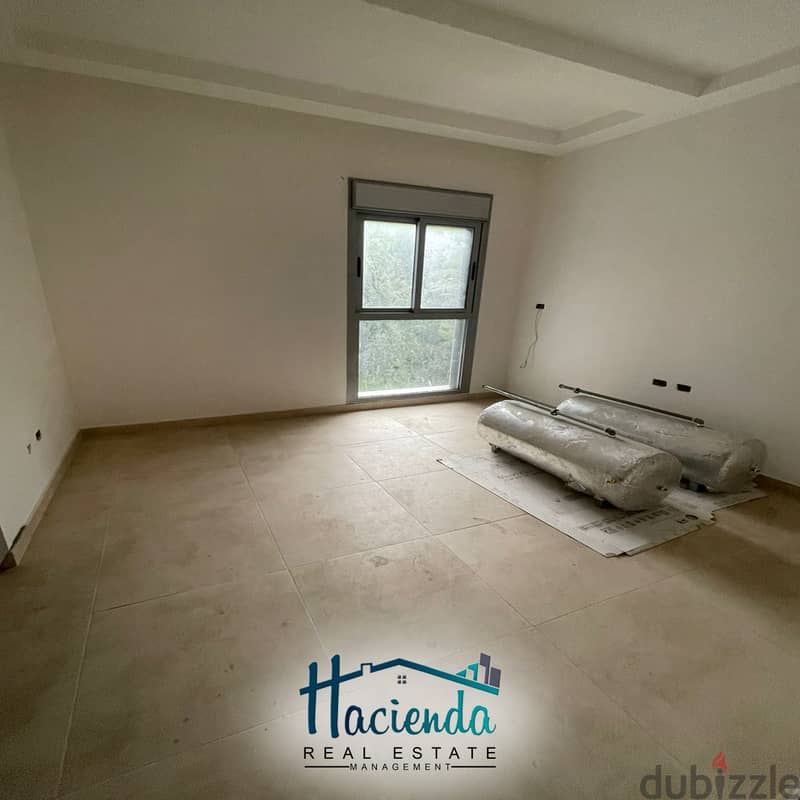 Deluxe Apartment For Sale In Sahel Alma شقة  للبيع في ساحل علما 4