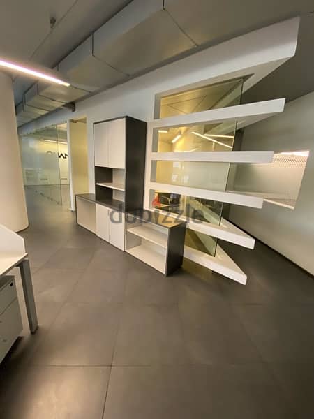 Amazing design large office furnished 6