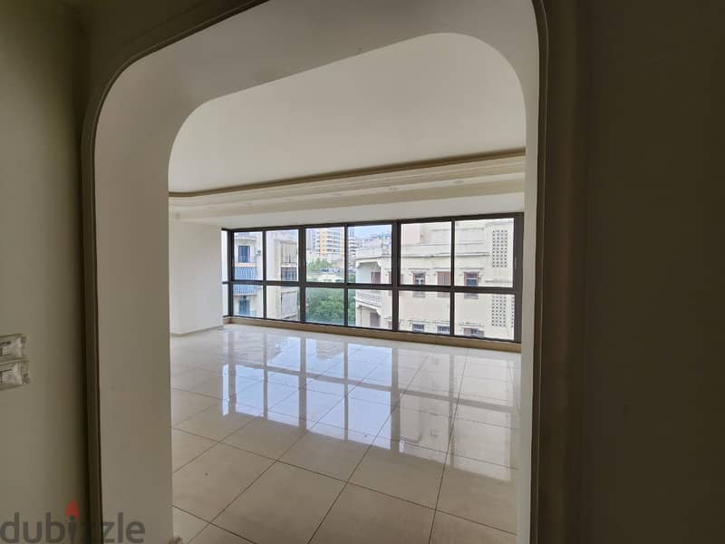 Apartment for Sale in Ras El Nabeh شقة فخمة في راس النبع 1