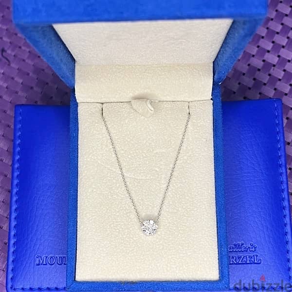 White gold necklace with diamond 1