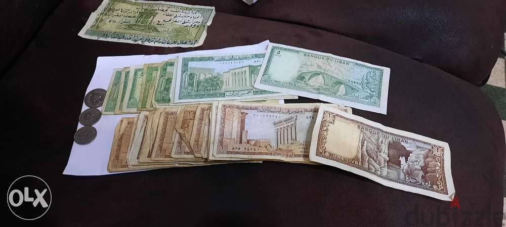 Old lebanese liras: 16 of 5 lira. 28 of 1 lira. 1 of 250 lira. 3 coins 0