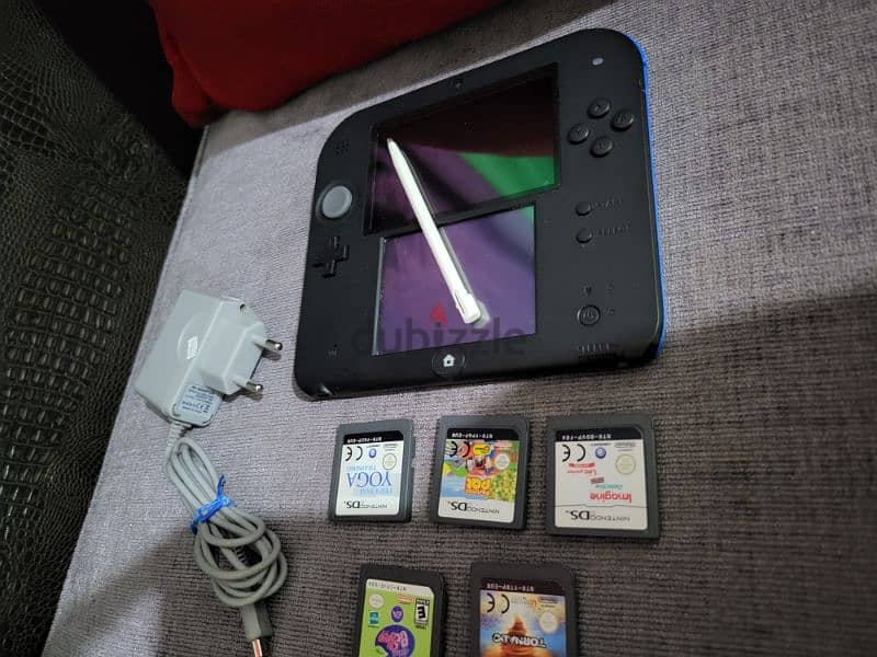 Nintendo 2DS original from Germany  used in  mint condition 3