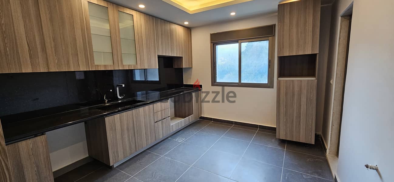 Apartment for sale in Hazmieh شقة للبيع في الحازمية 6