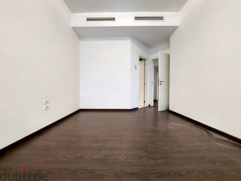 RA24-3203 Spacious apartment in Verdun is for rent, 300m, $ 2167 cash 12