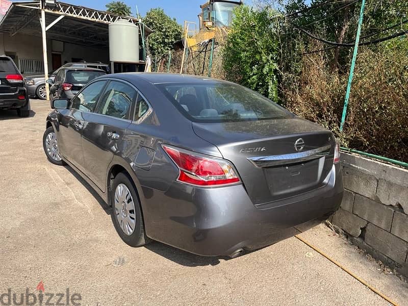 Nissan Altima 2015 well maintained 2