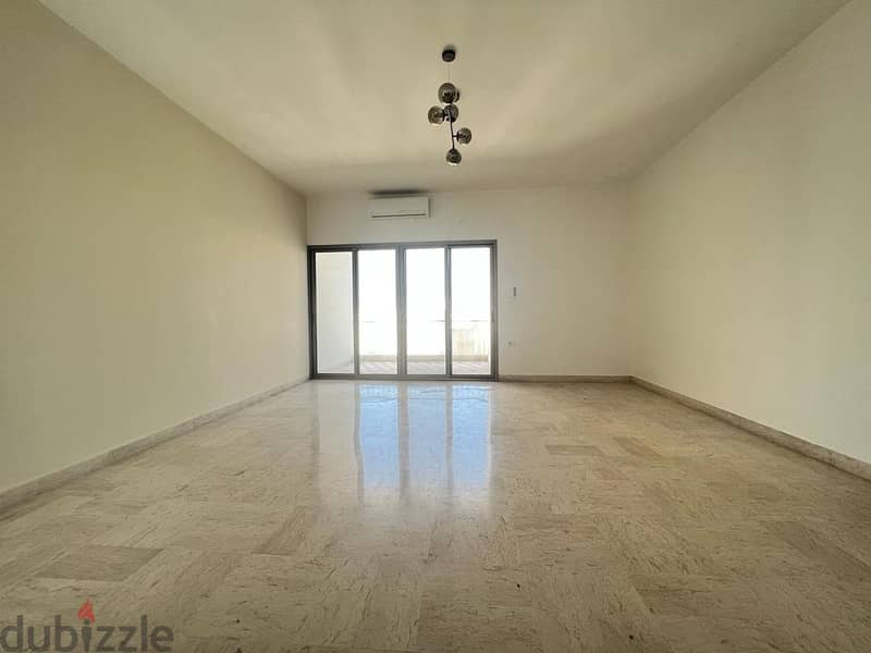 Spacious 4 bedrooms apartment - Prime Location - Gemayzeh 9