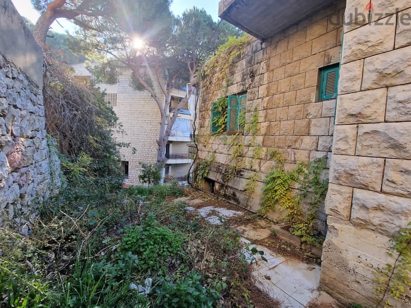 L14293-Land with Traditional Lebanese Building For Sale in Broumana 2