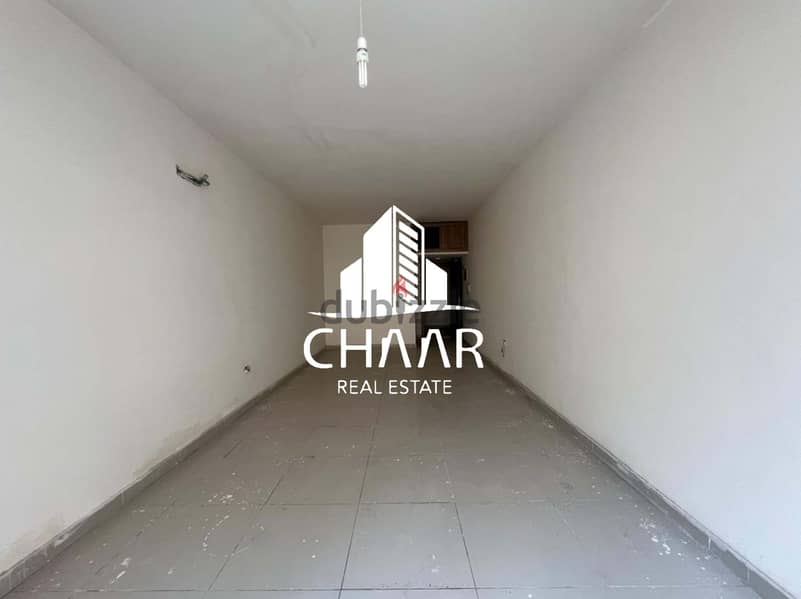 R446 Spacious Office for Rent in Ras Al-Nabaa 0